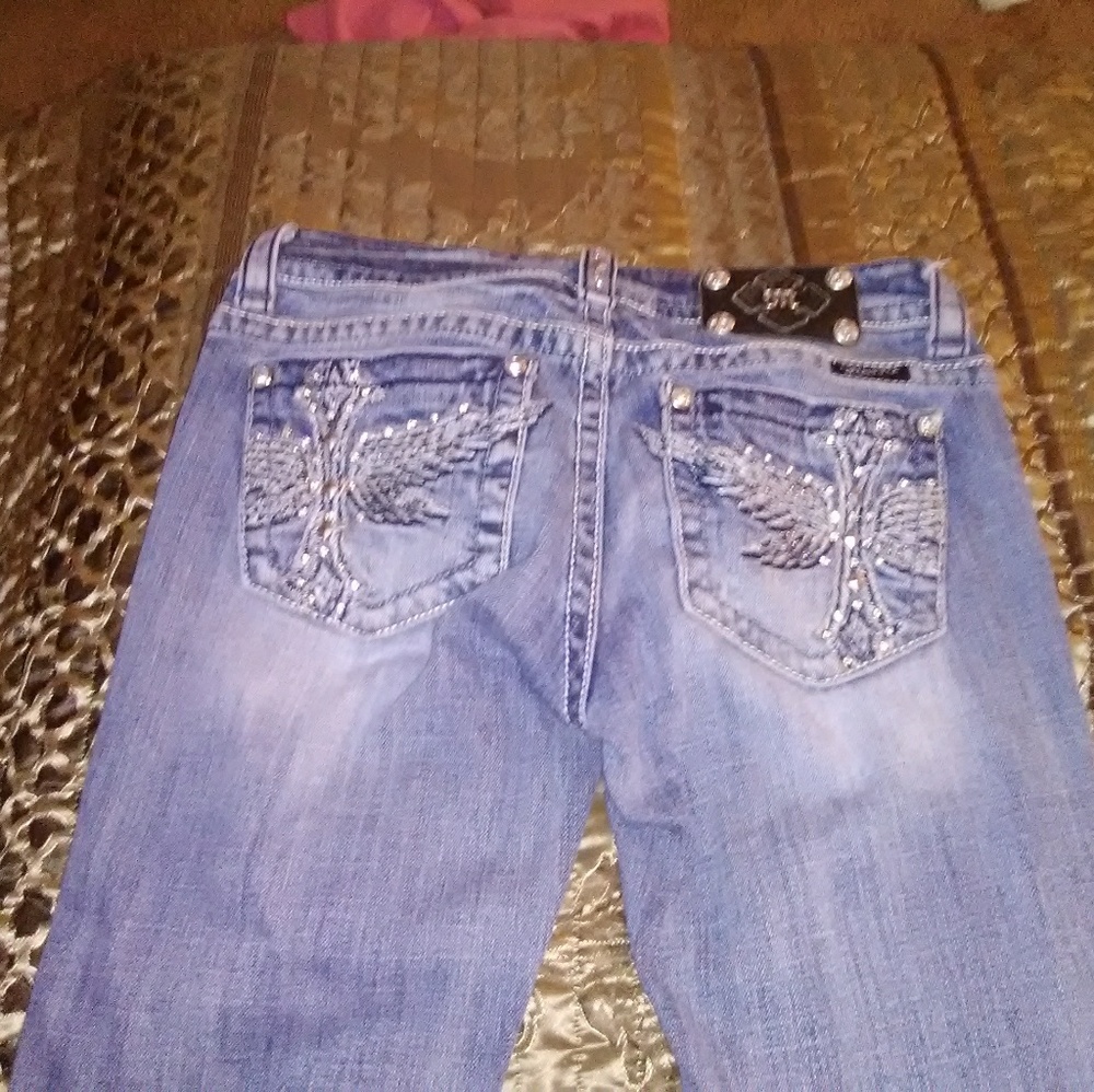 Clothes - Picture 3 of 8